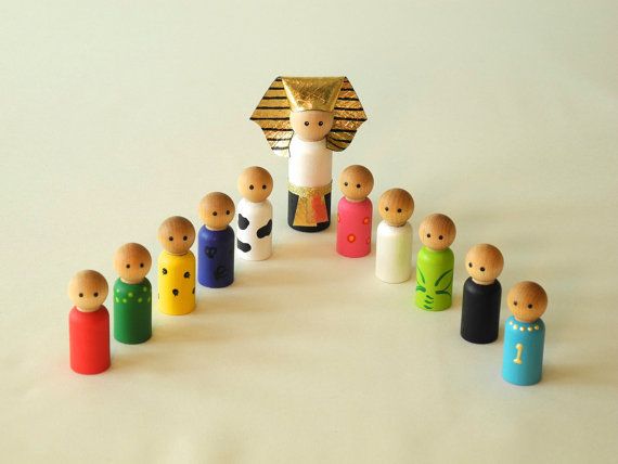 Passover peg dolls set