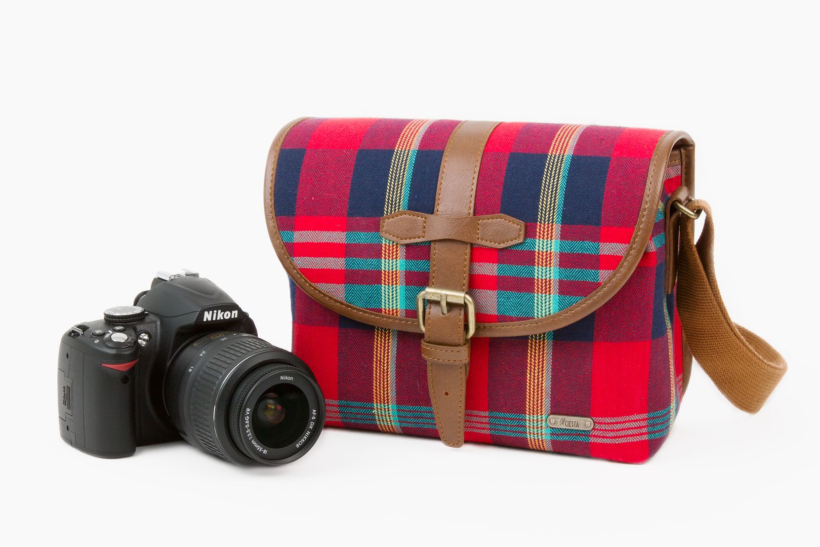 plaid camera satchel | cool mom tech