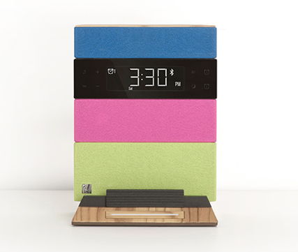 Holiday Tech Gifts for the Fashionista: Novogratz Soundfreaq dock and clock