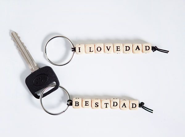 DIY key chain for dad | Tutorial via Hello Bee