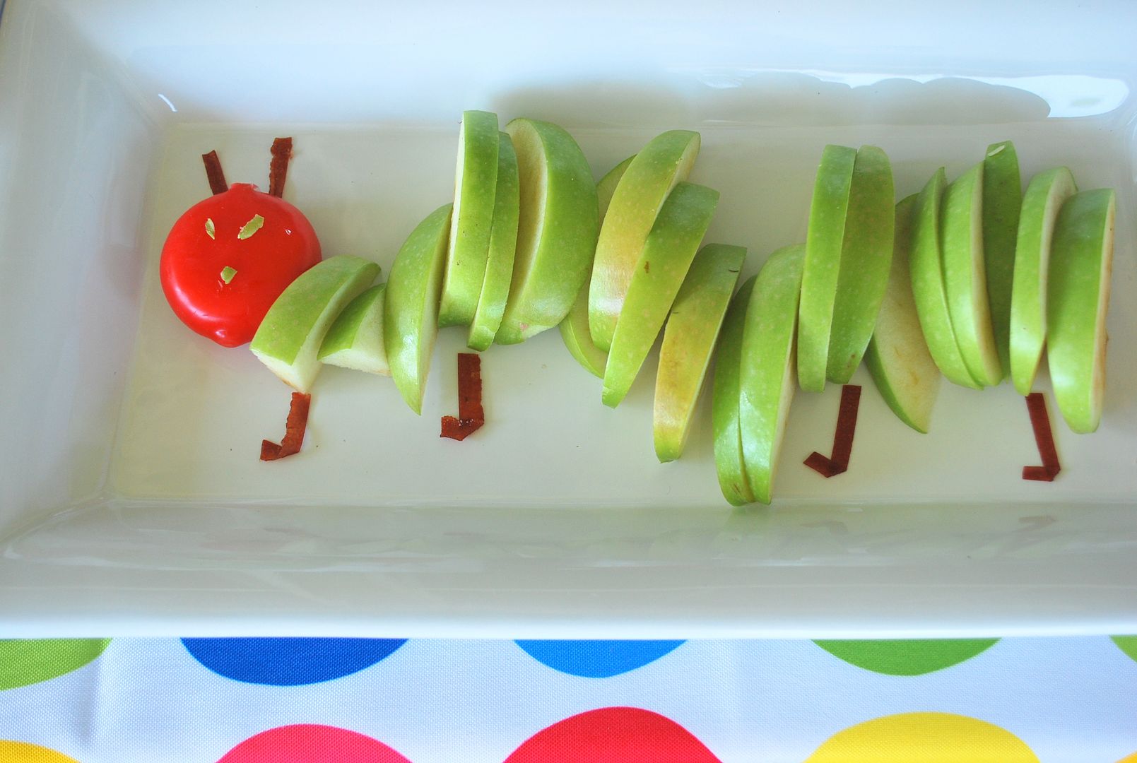 Very Hungry Caterpillar party snack idea via Home Deco 50. How clever!