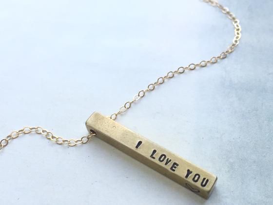 Personalized gifts for mom: Custom minimalist bar necklace by Wen Chang