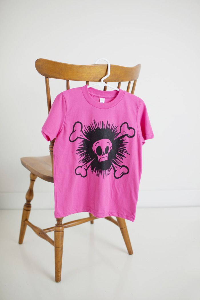 Quirkie pink tees for boys and girls - skull | Cool Mom Picks