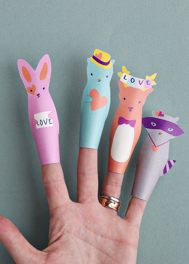 DIY Valentine's gifts the kids can make: Printable Finger puppets from Small for Big