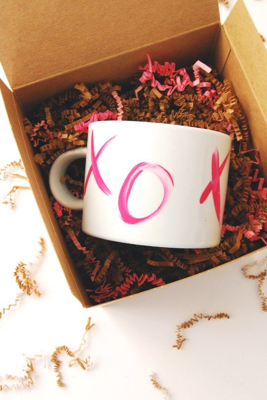 DIY Valentine's gifts kids can make: Easy XO painted mug tutorial at The Proper Blog