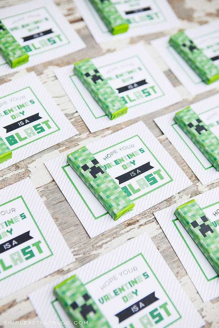 Free printable Minecraft Valentines Cards with gum wrapper | Simple as That